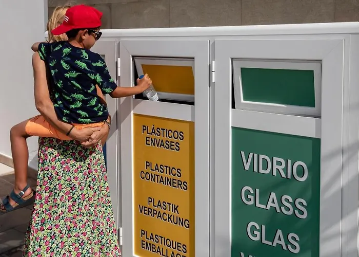 Lanzarote Village Hotel 4*