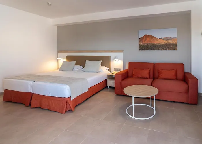 Lanzarote Village 4*