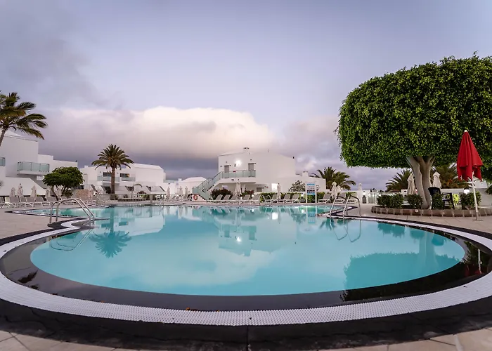Szálloda Lanzarote Village 4*