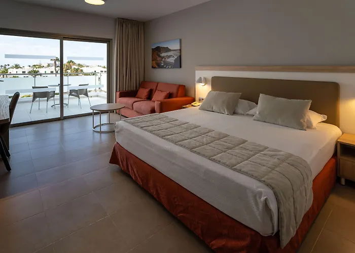 Szálloda Lanzarote Village 4*