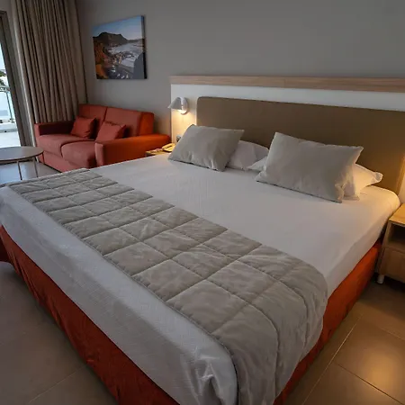 ホテル ランサロテ ビレッジ